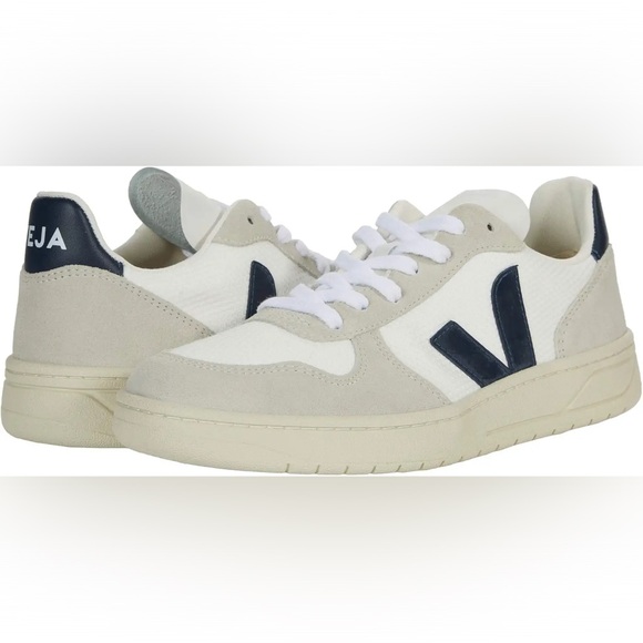 VEJA V-10 Sneakers - Picture 1 of 10